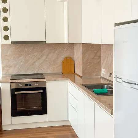 Luxe 2 Апартаменты Тирана